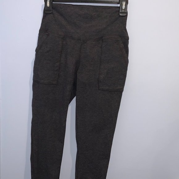 Aerie capris - Picture 1 of 2